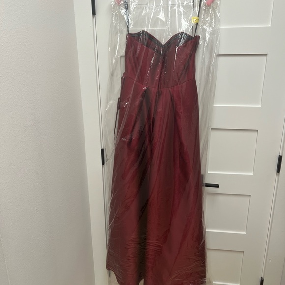 ALFRED SUNG BURGUNDY HIGH LOW COCKTAIL DRESS - WORN ONCE - Picture 5 of 6